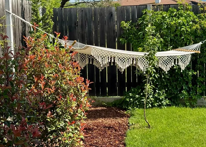 Courtyard Villa, Aleksandrovo (Burgas)