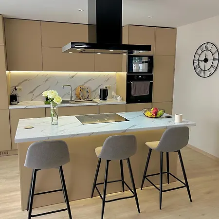 Courtyard Villa, Villa *