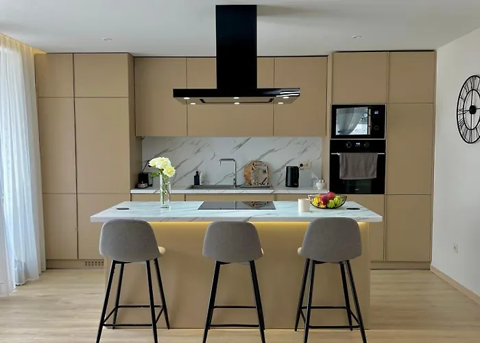 Courtyard Villa, Aleksandrovo (Burgas)